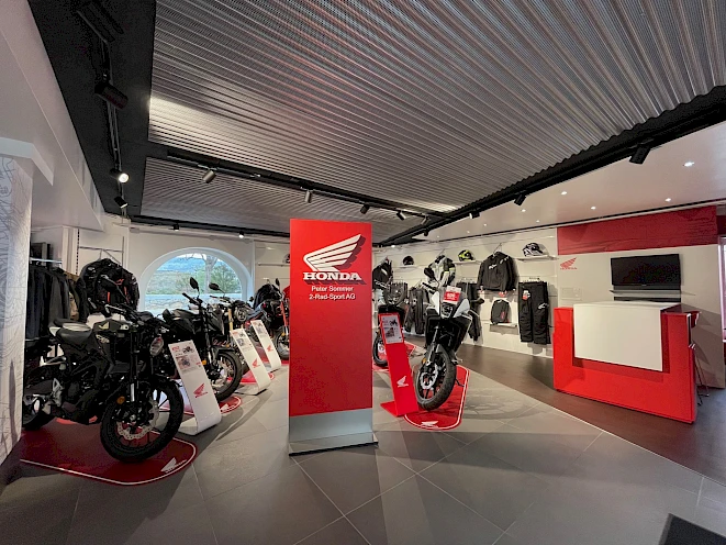 Peter Sommer 2-Rad-Sport AG, Arai Pro Shop, Alpinestars, Honda